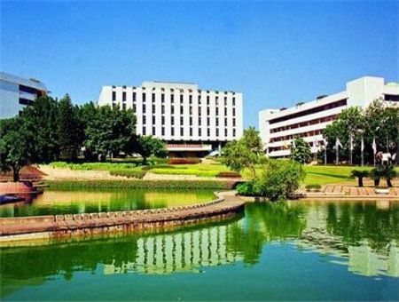 兰州女子学校屋面防水涂料工程